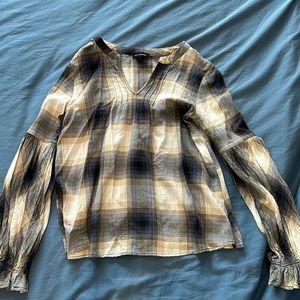 Blu pepper small cute shirt